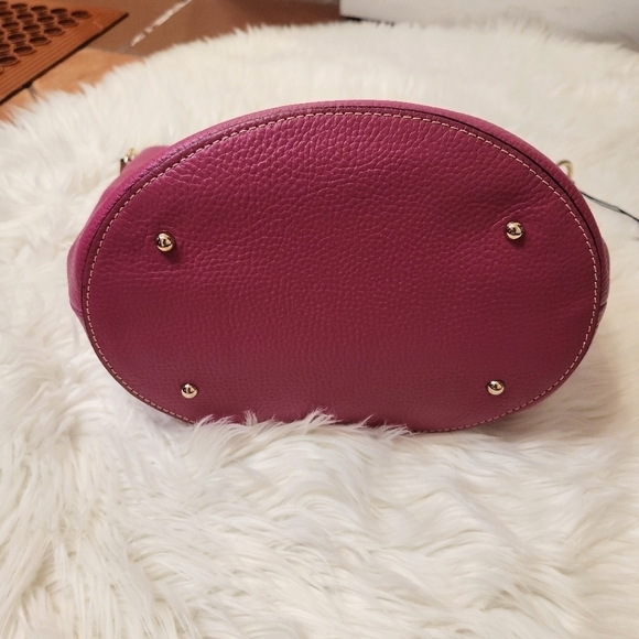 Dooney & Bourke Thea Feed | NWT Pebble Leather Large Bucket Bag Pink - Picture 6 of 12